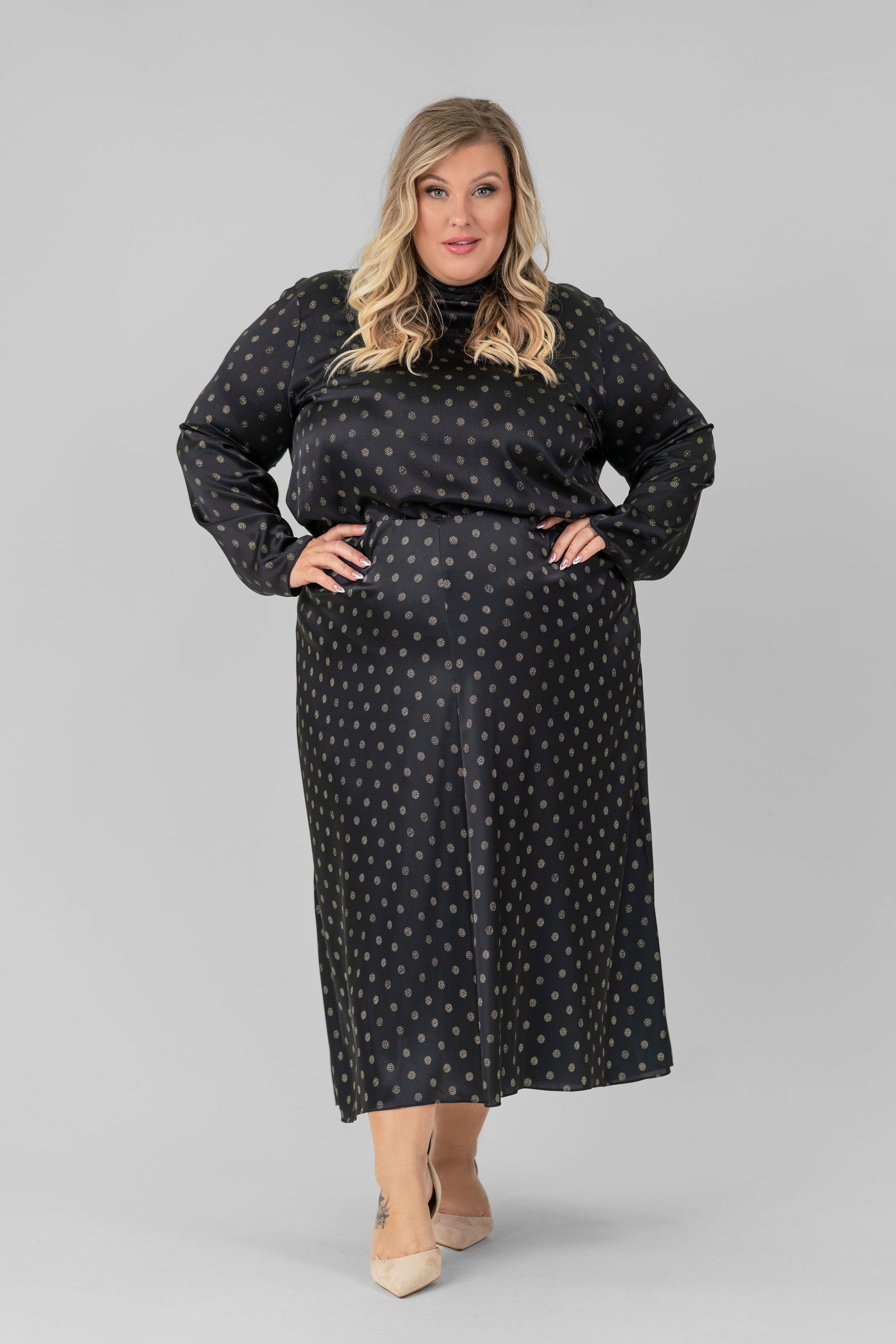 SUN DOT MOCK NECK BLOUSE plus-size - AMOUR781