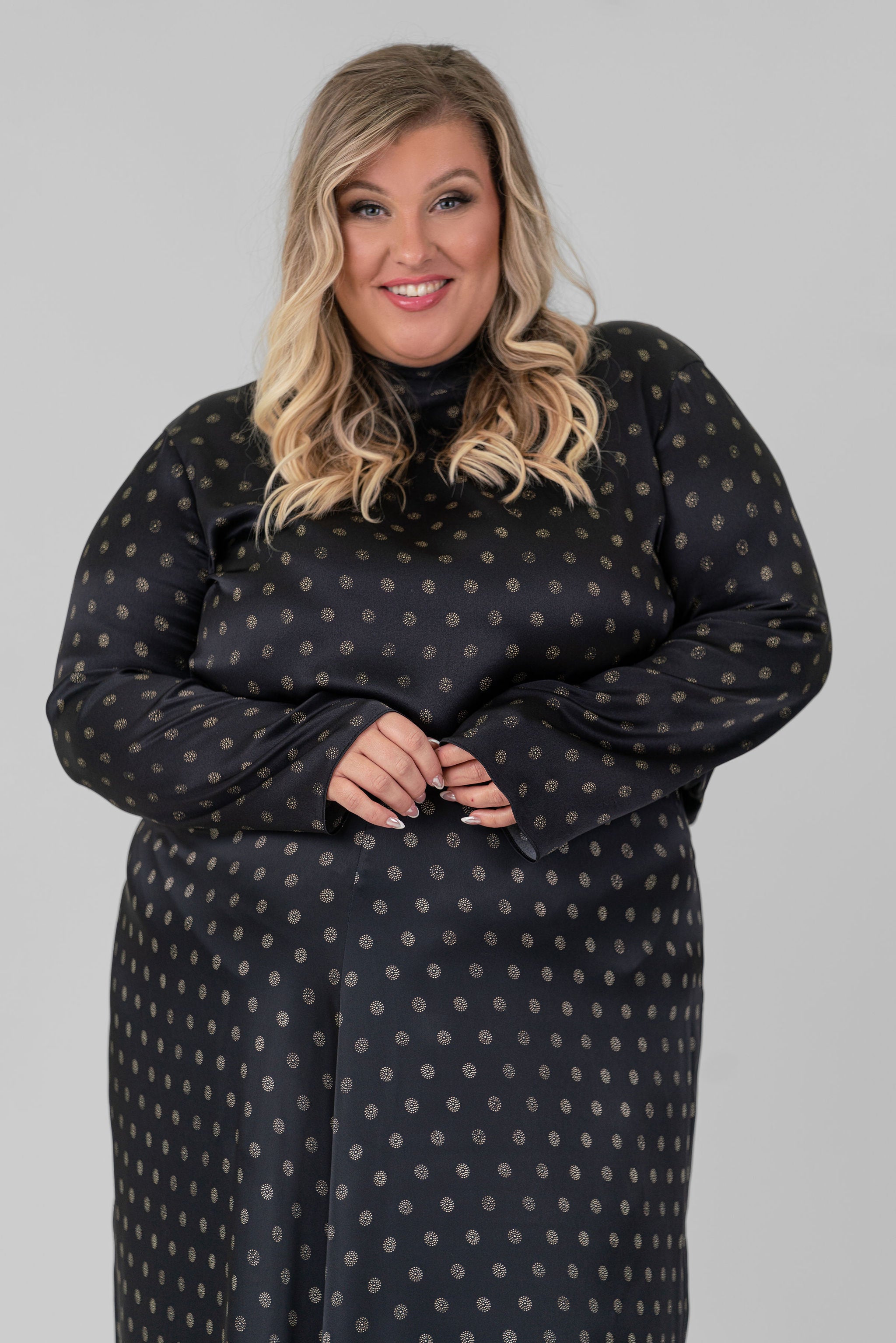 SUN DOT MOCK NECK BLOUSE plus-size - AMOUR781