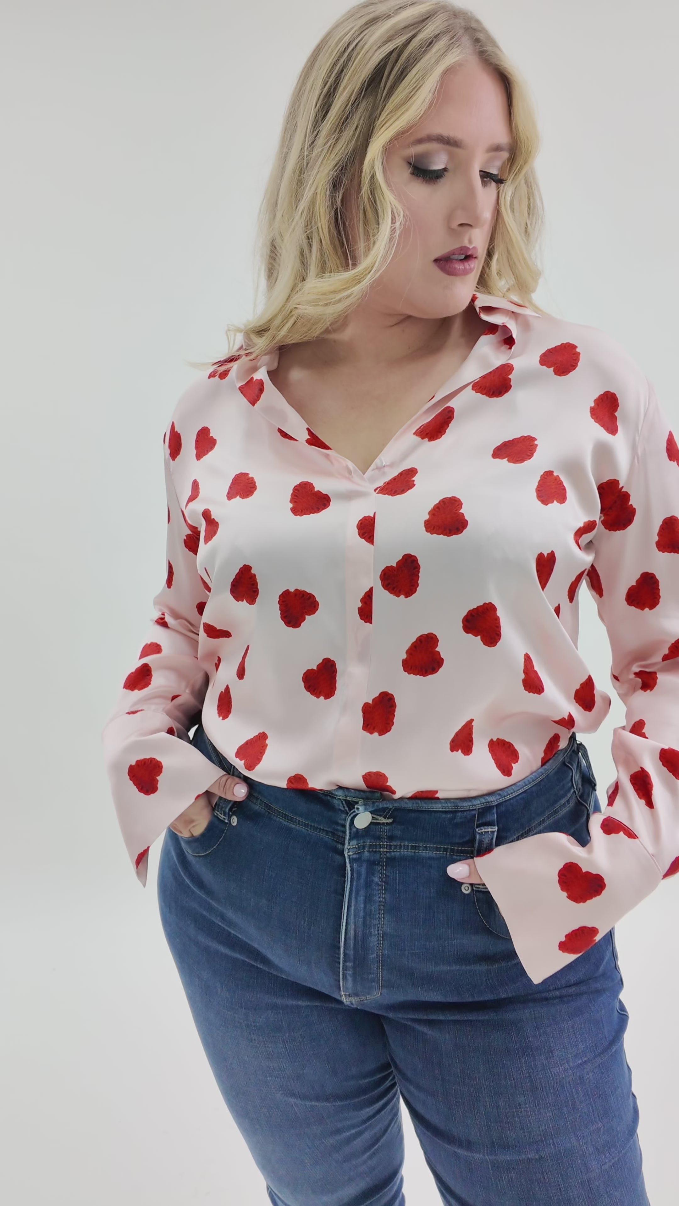 DARIA FRENCH CUFF SILK BLOUSE - Raspberry Heart plus-size - AMOUR781