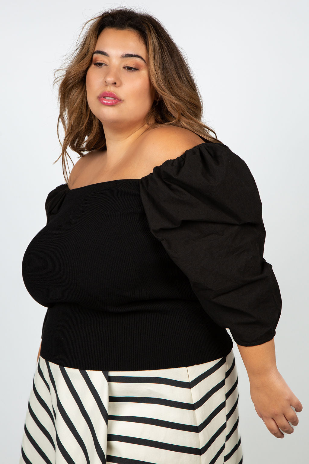 LEILA PUFF SLEEVE TOP plus-size - AMOUR781