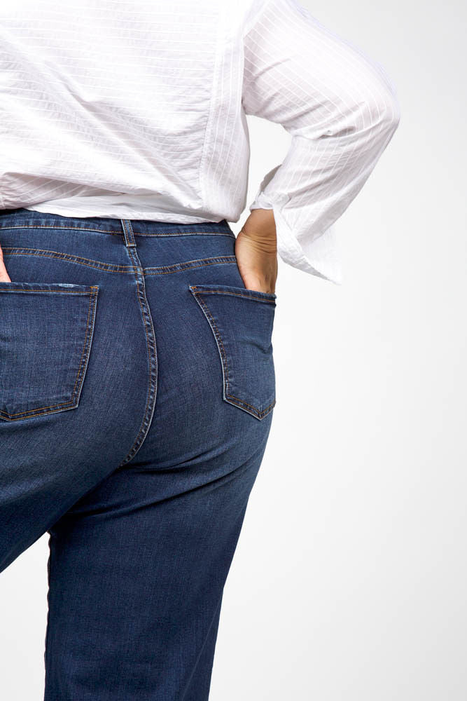 Charlotte High Rise Jeans designed by KUT from the cloth