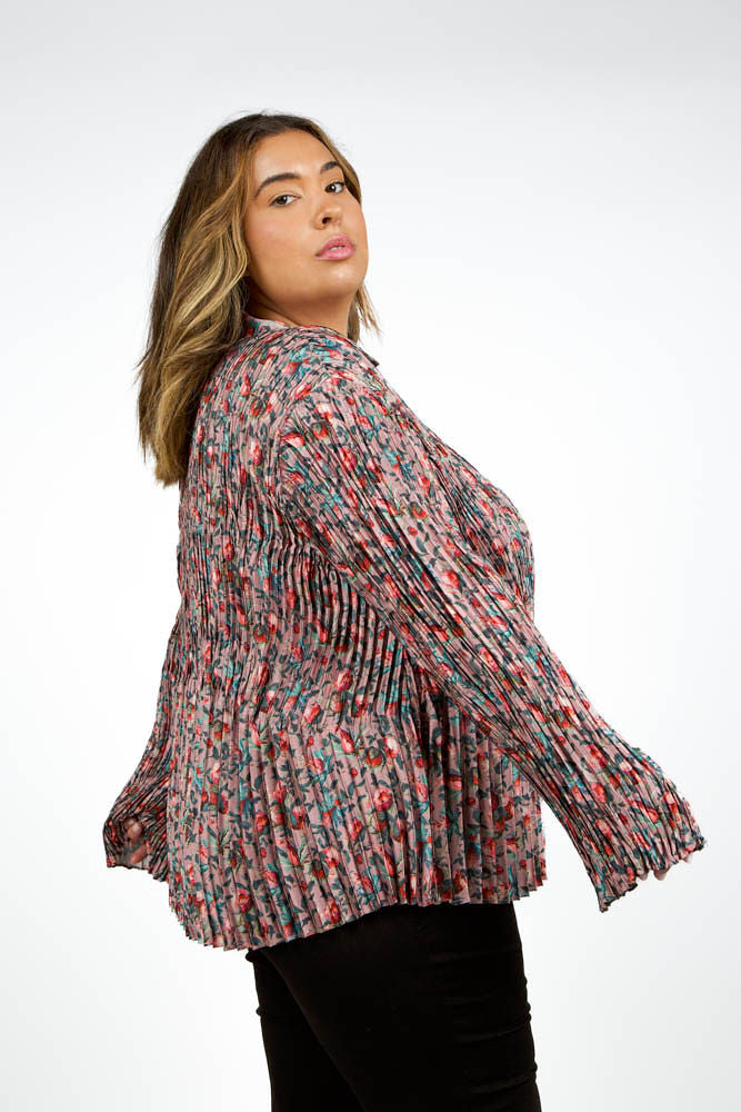 BERRY BLOOMS PLEATED BLOUSE plus-size - AMOUR781