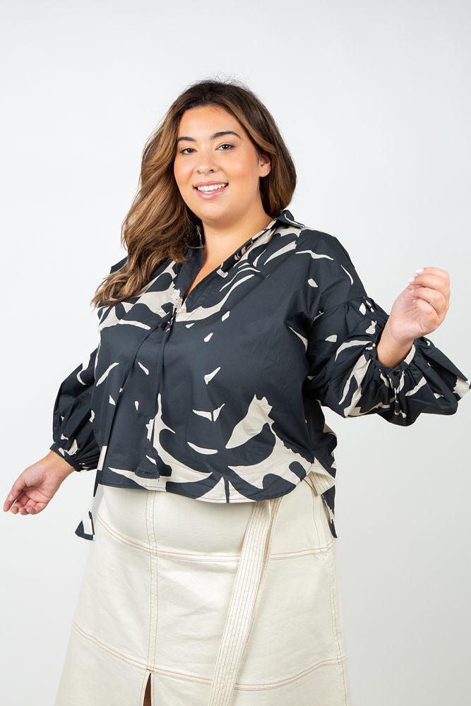 Long-sleeved poplin blouse Designed by Psophia 