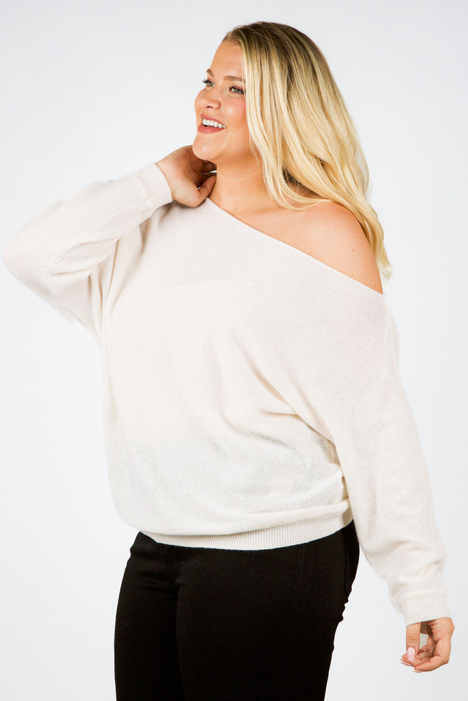 100% CASHMERE OFF THE SHOULDER TOP - AMOUR781