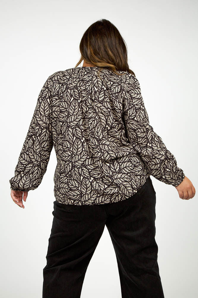 Lacey leaves top designed by Nic+Zoe.
