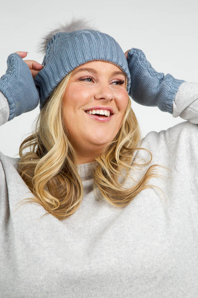 RECYCLED WISHBONE CABLE HANDWARMERS plus-size - AMOUR781