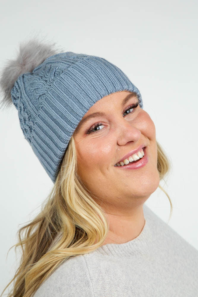 RECYCLED WISHBONE CABLE POM HAT plus-size - AMOUR781