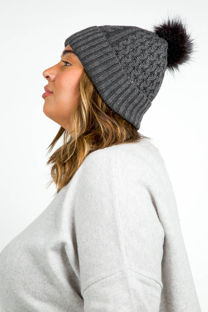 RECYCLED WISHBONE CABLE POM HAT plus-size - AMOUR781
