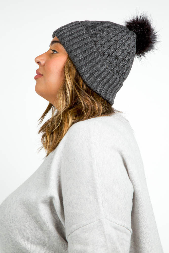 RECYCLED WISHBONE CABLE POM HAT - AMOUR781