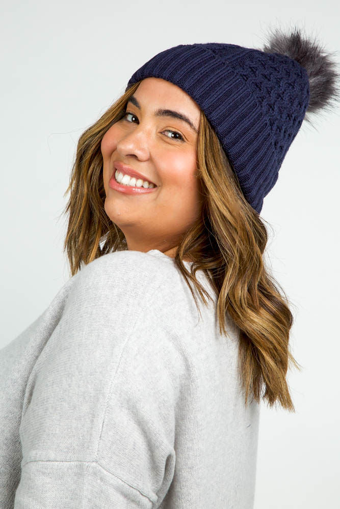 RECYCLED WISHBONE CABLE POM HAT plus-size - AMOUR781