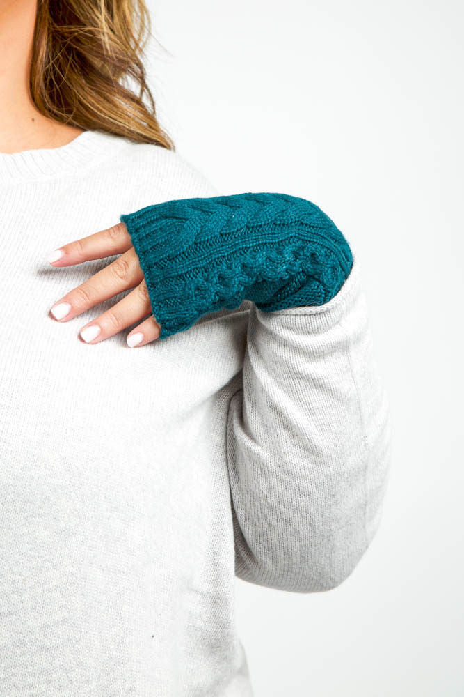 RECYCLED WISHBONE CABLE HANDWARMERS - AMOUR781