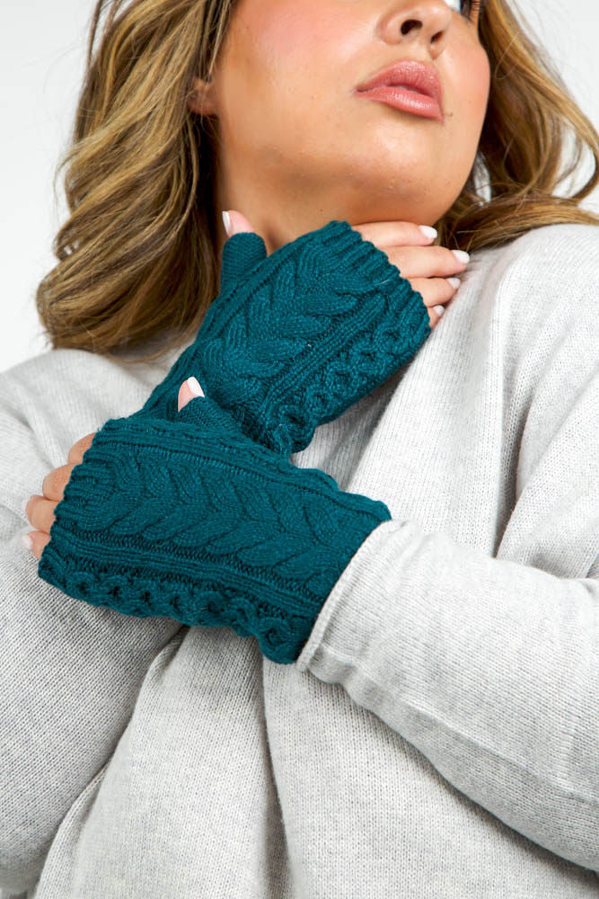 RECYCLED WISHBONE CABLE HANDWARMERS plus-size - AMOUR781
