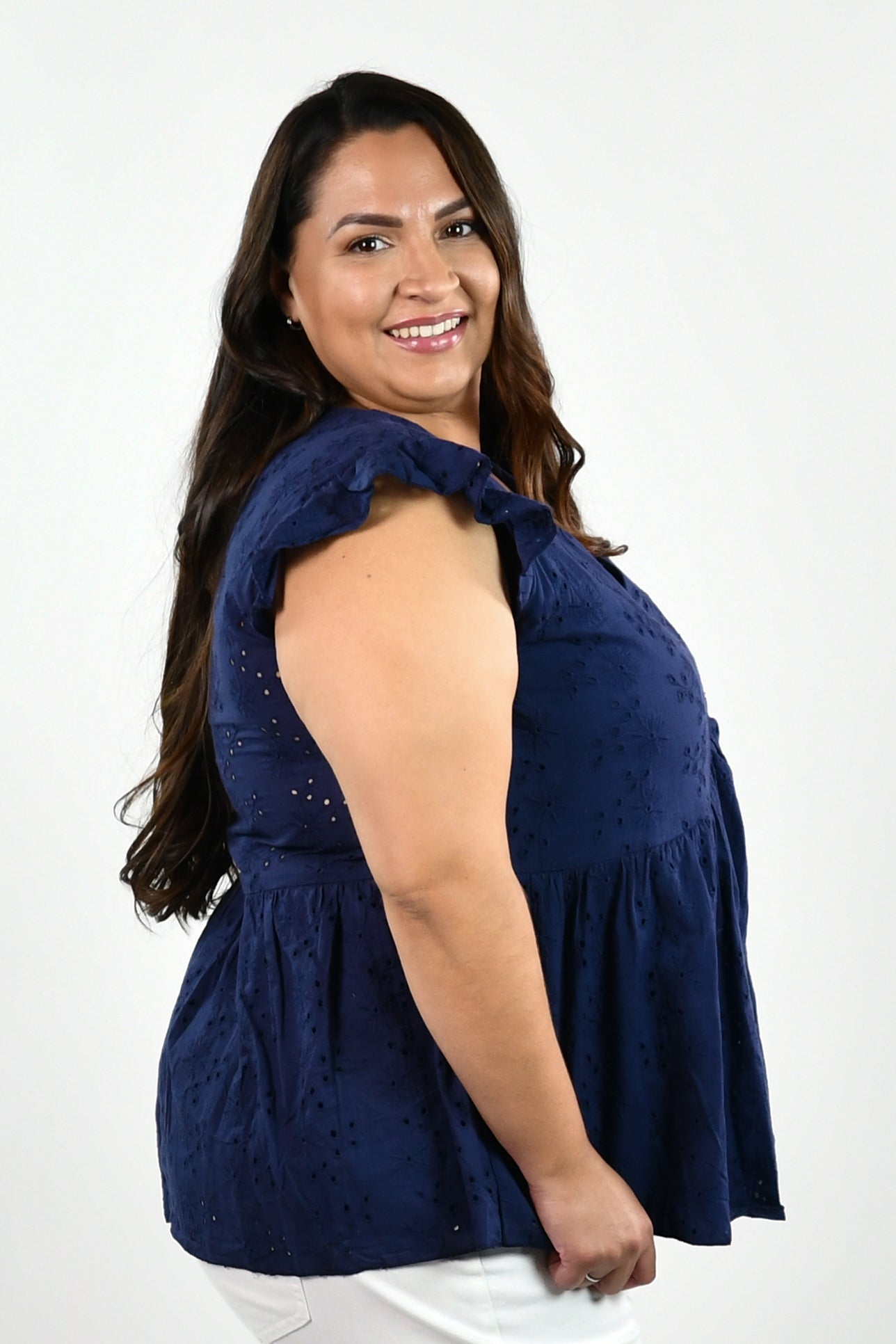 EMBROIDERED V-NECK TOP plus-size - AMOUR781